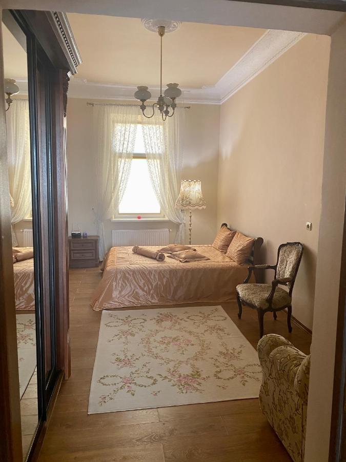 Cozy Apartment Lviv Exterior photo