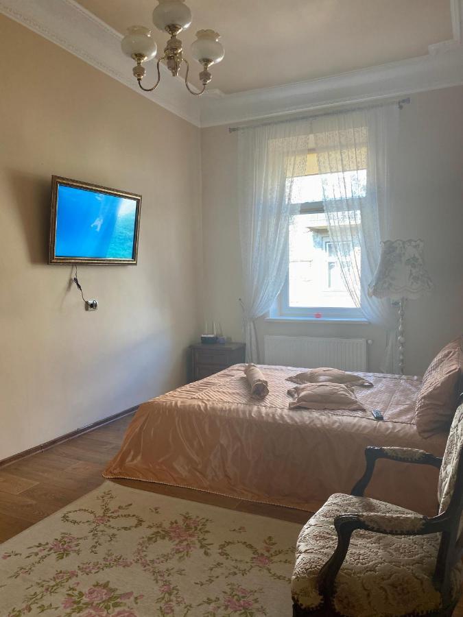 Cozy Apartment Lviv Exterior photo